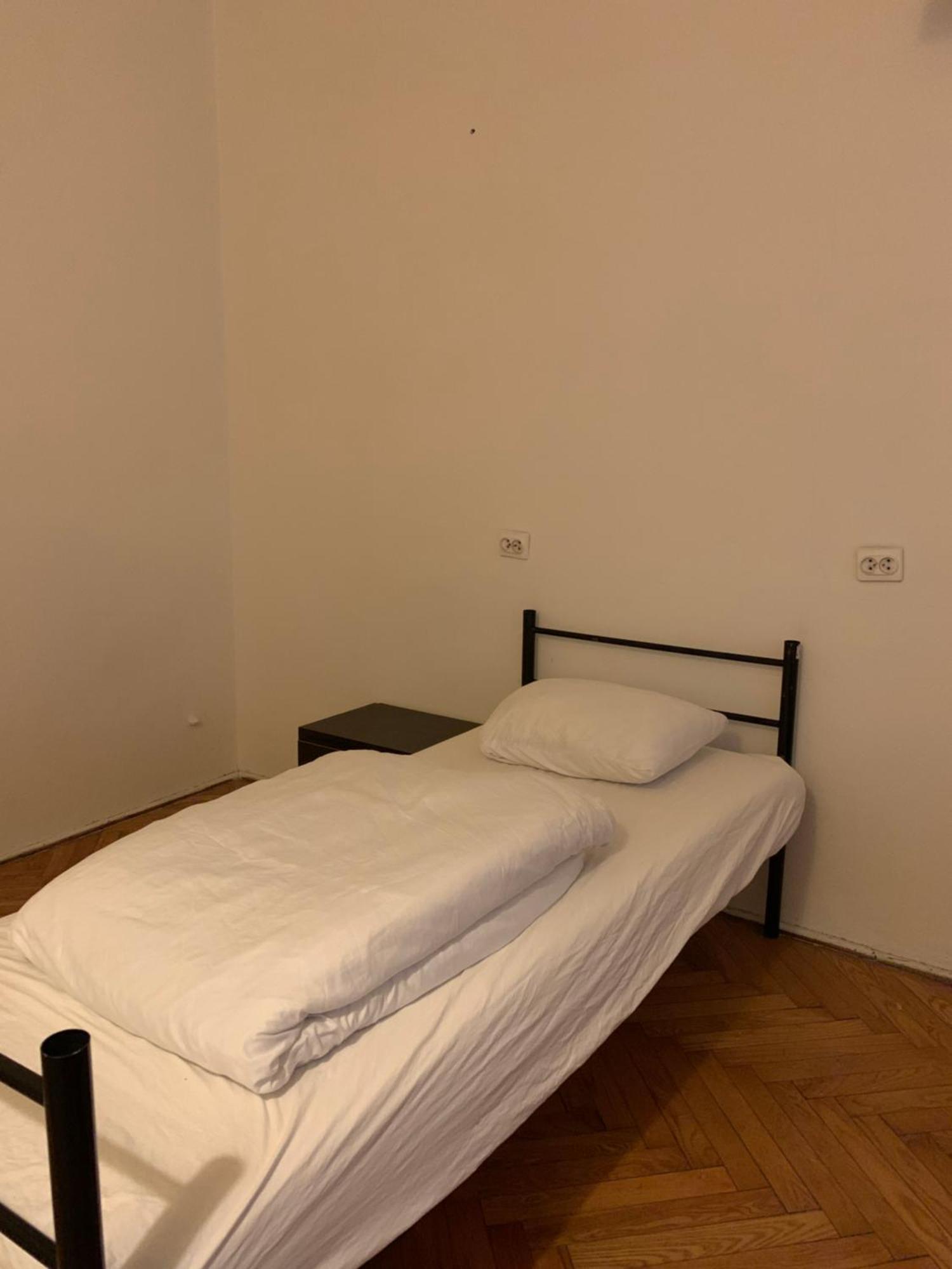 To Be Hostel Краков Экстерьер фото